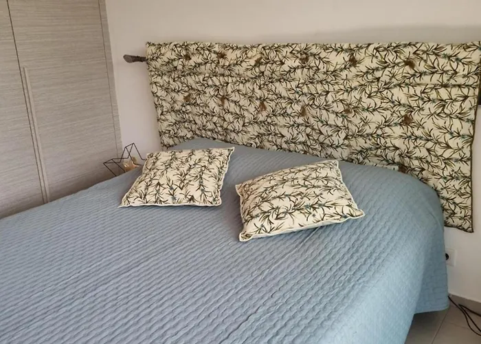 Magnifique Les Pieds Dans L'eau * 普罗普里亚诺